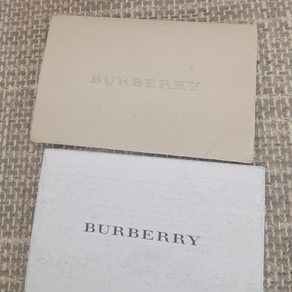 Burberry Medium Willenmore Hobo - Picture 7 of 8